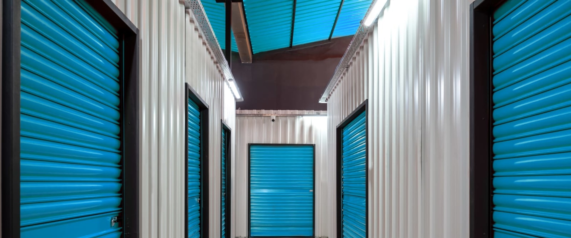 Benefits Of Using Storage Units When Selling Your House For Cash In Lehigh Acres, Florida